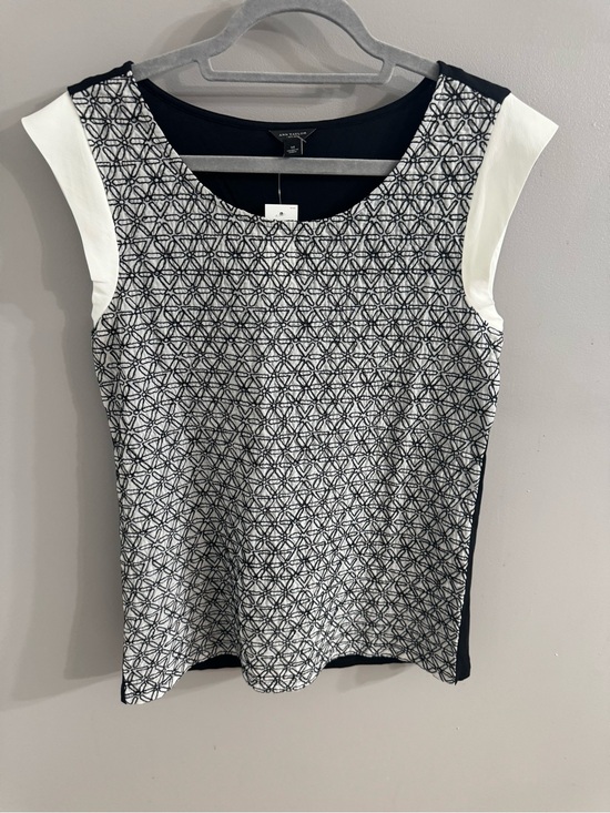 Ann Taylor Tops - Black and White Geometric Cap-Sleeve Tank
